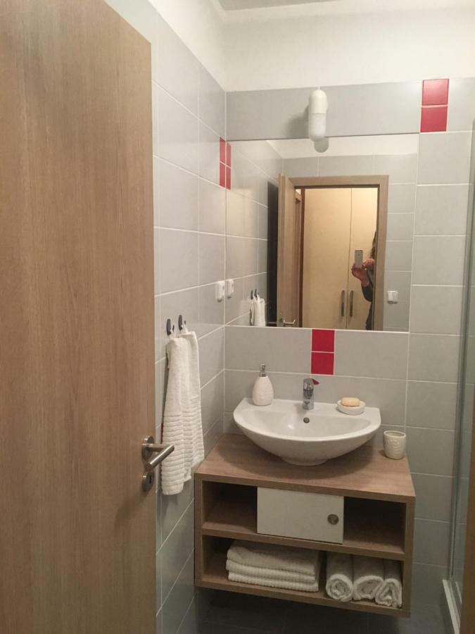 Apartman Dlouhe Strane โลชนา นาดเด เดสเนา ภายนอก รูปภาพ
